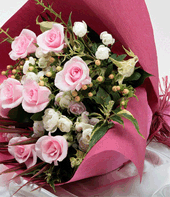 粉色九朵玫瑰
